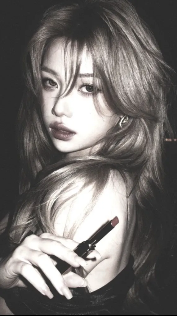 ai character: 𝔏𝔞𝔯𝔦𝔰𝔰𝔞 background