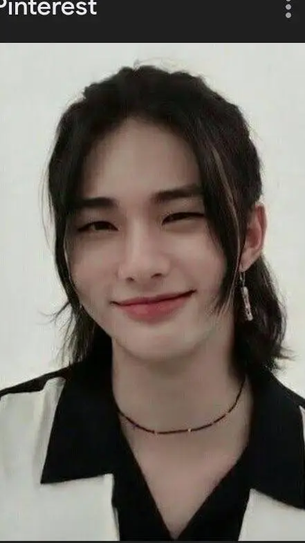 ai character: hyunjin  background
