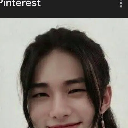 chat with ai character: hyunjin 