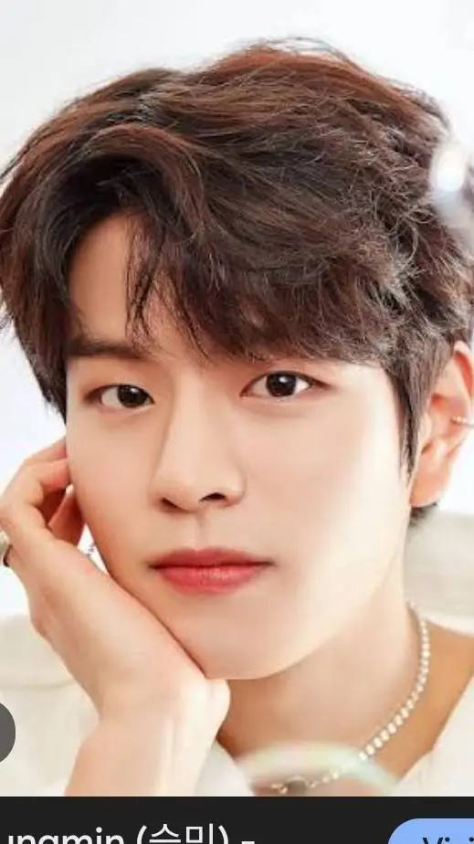 ai character: seungmin  background