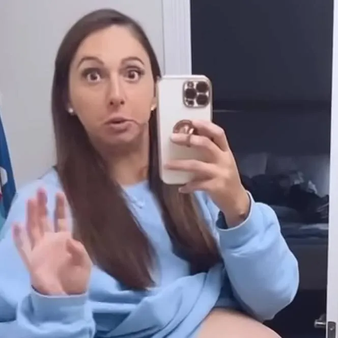 chat with ai character: hehe pregnancy