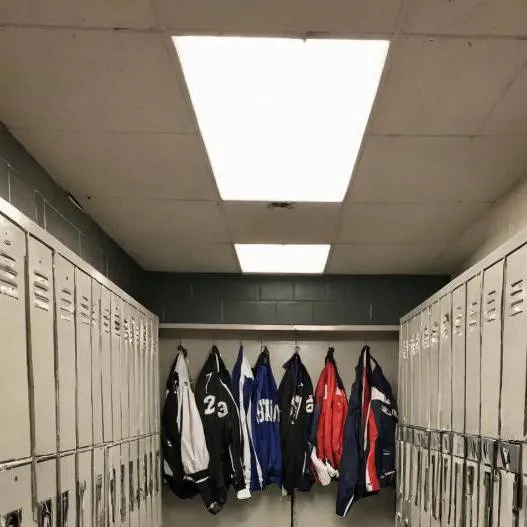 chat with ai character: boys lockeroom 