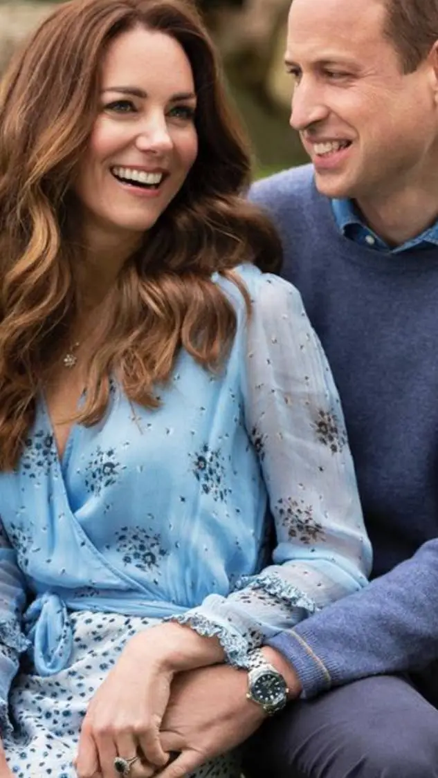 ai character: royal family  background