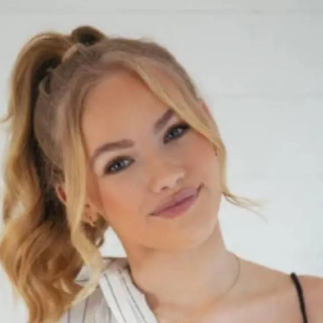 chat with ai character: Freya.s daughter 