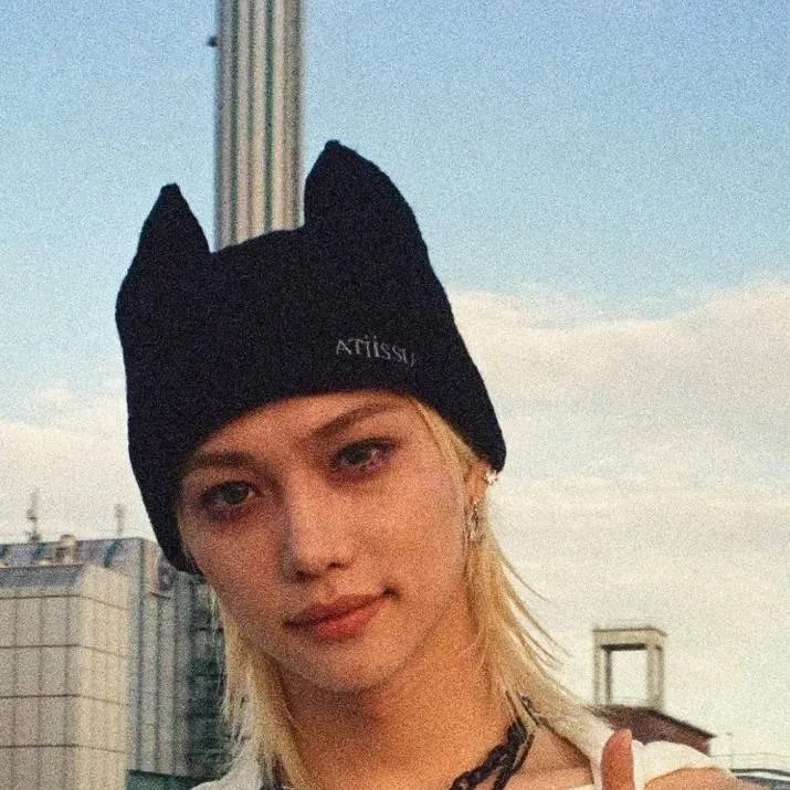 chat with ai character: Felix papà ❤️✨🐣