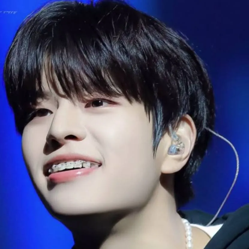 chat with ai character: Seungmin 🐶