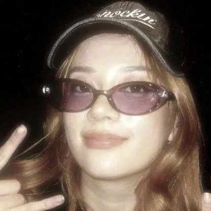 chat with ai character: Megan Meiyok