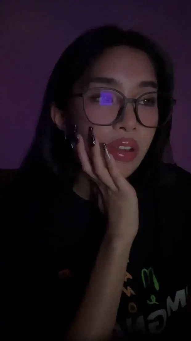 ai character: Sophia 🫡 background