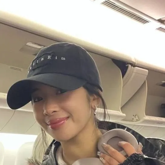 chat with ai character: Sopheezy 