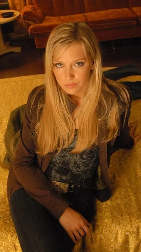 ai character: Ruby  background