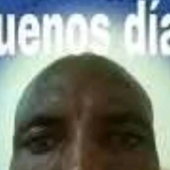 chat with ai character: Buenos dias