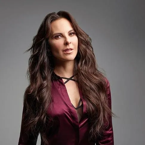 chat with ai character: teresa mendoza