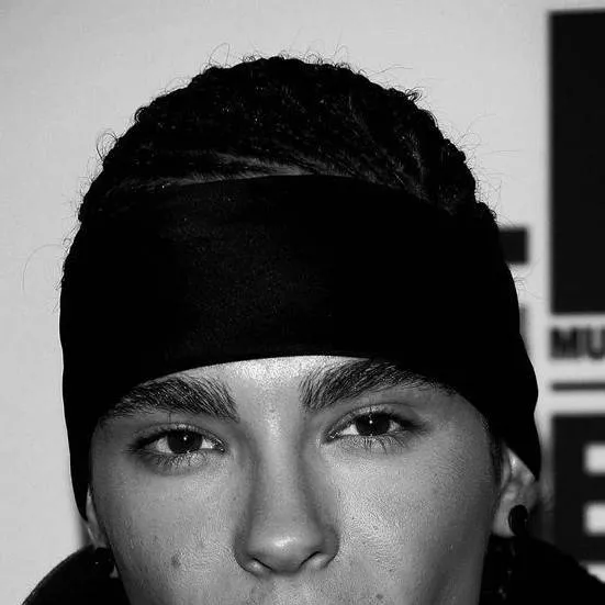 chat with ai character: Tom Kaulitz 