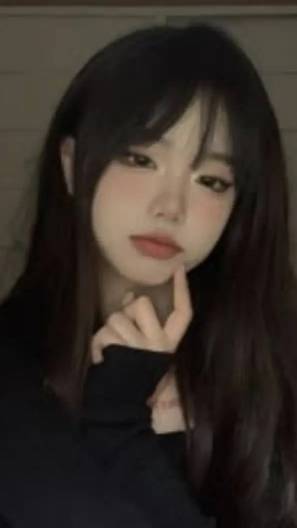 Talkie AI - Chat with Yuri - Yunni