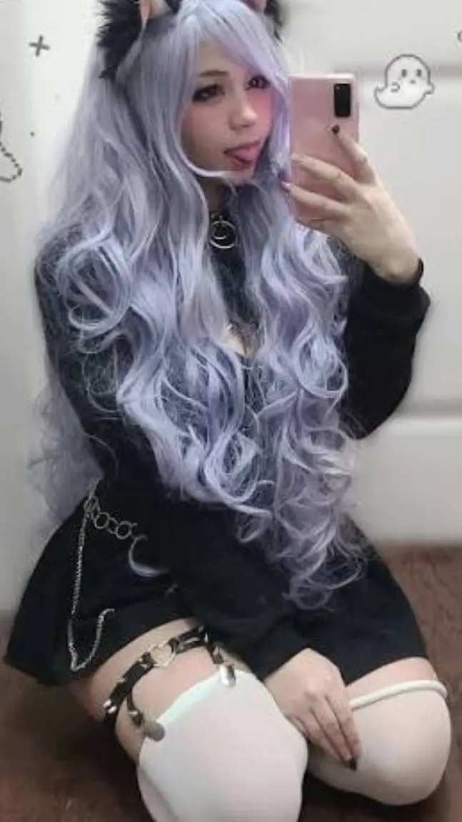 ai character: Mia♡. background