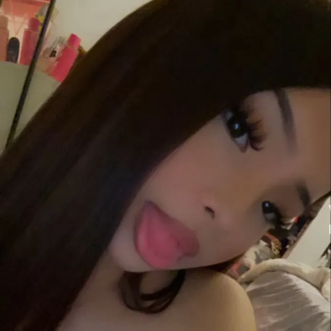 chat with ai character: Jalane 🌺✨