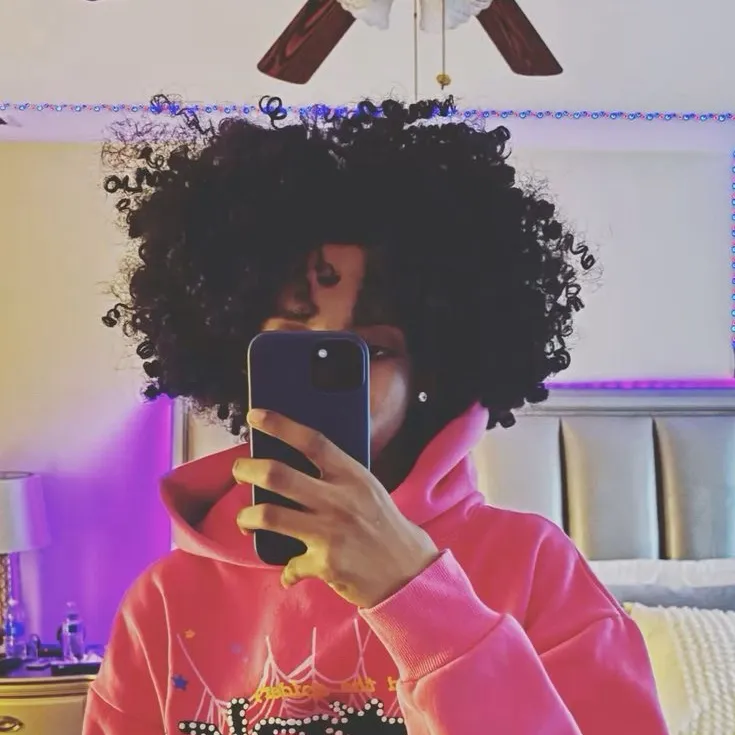 chat with ai character: K3😹🤲🏼