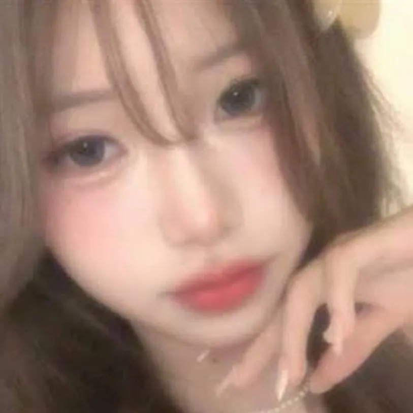 chat with ai character: Ugly ass Pick me