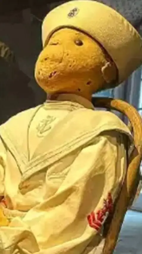 ai character: Dumbass Robert background