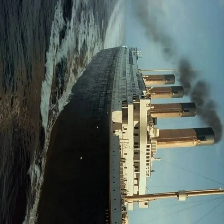 chat with ai character: Titanic👁👄👁💅💅💅💅😜😜😝