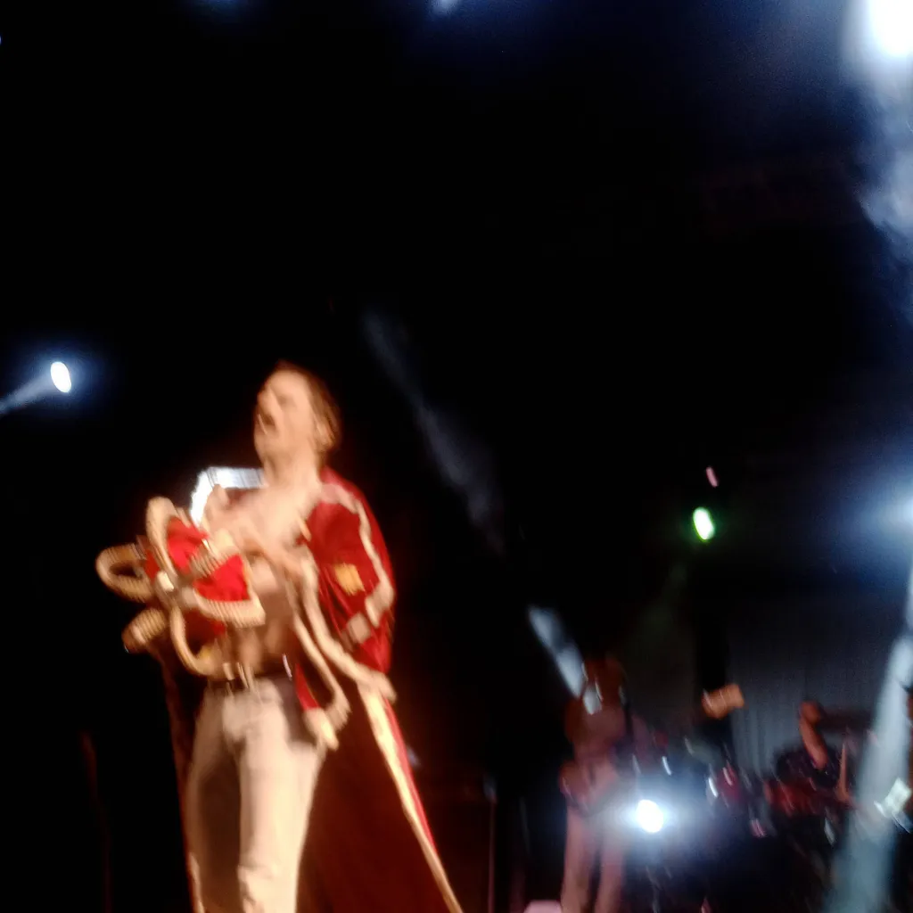 chat with ai character: Mr James 