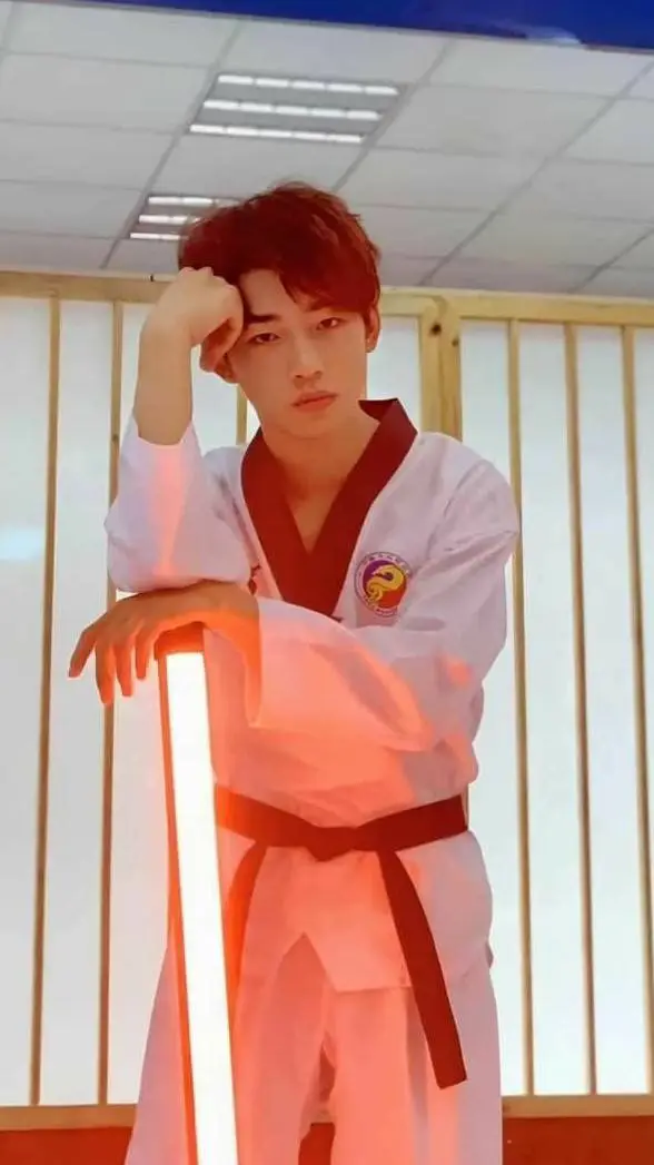 ai character: Zang li background