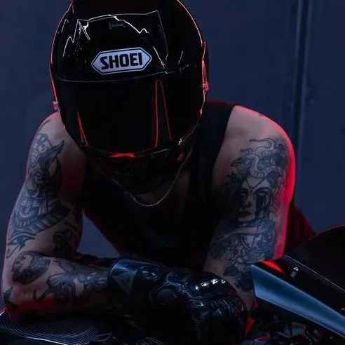chat with ai character: Jaxon Ryder