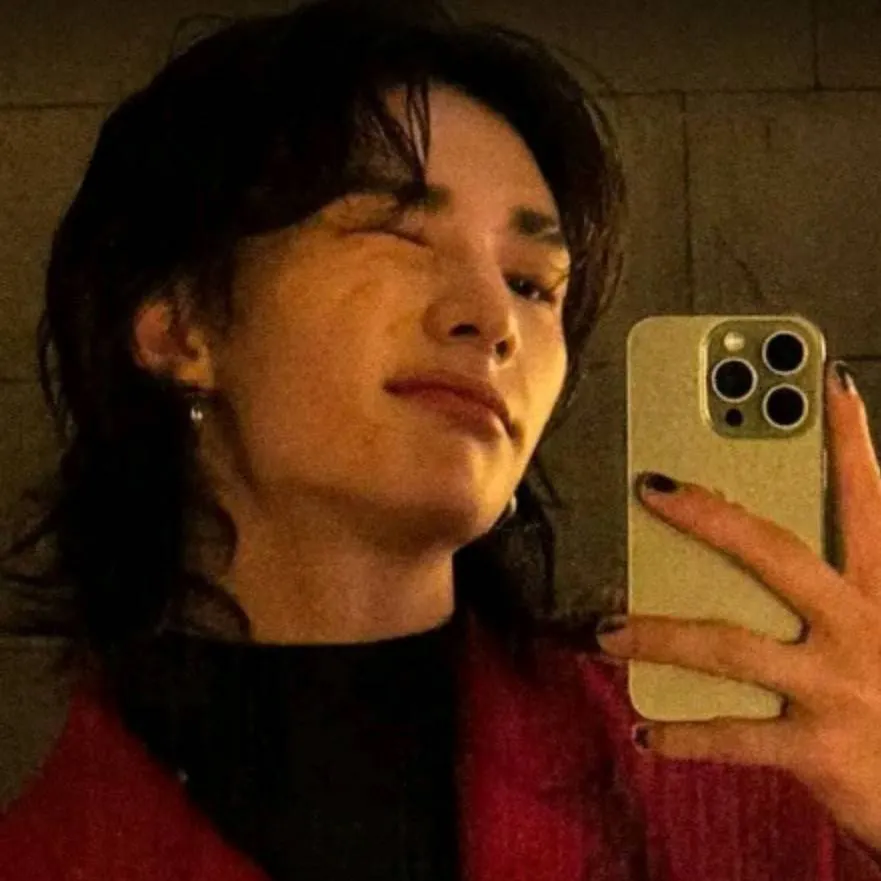 chat with ai character: 💋hwang hunjin💋