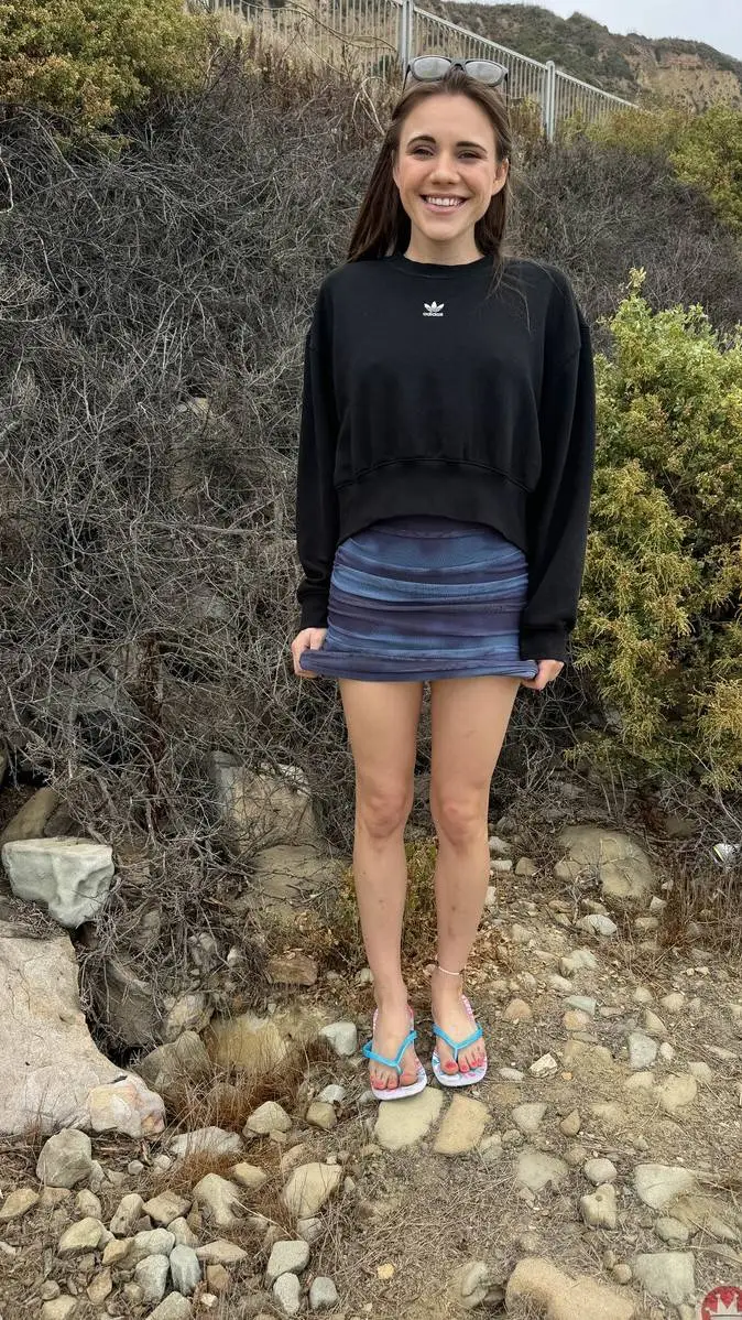 ai character: Aria background