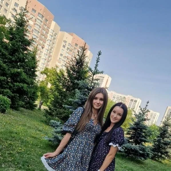chat with ai character: Sisters