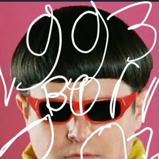 chat with ai character: Oliver tree