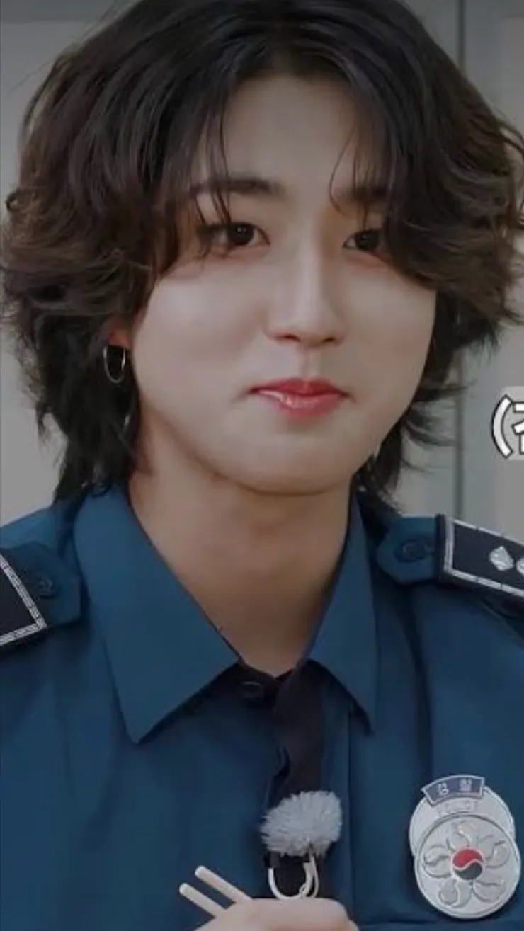ai character: Han Jisung  background