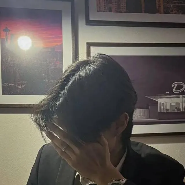 chat with ai character: Caleb