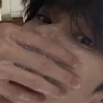 chat with ai character: Markkk