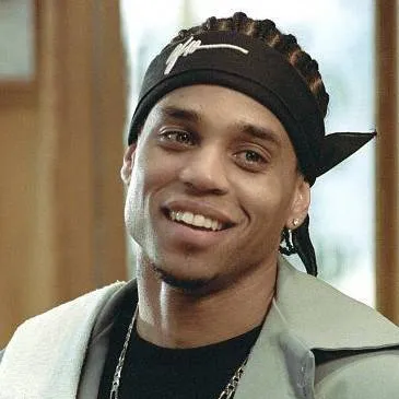 chat with ai character: Michael ealy