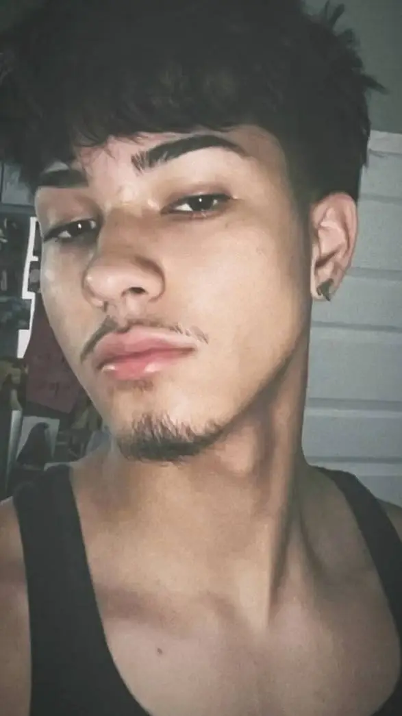 ai character: Alan background