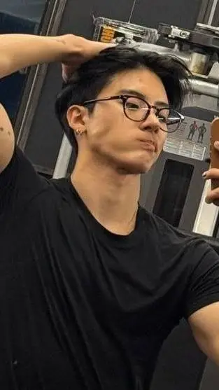 ai character: Park Him background