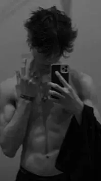 ai character: Xander  background