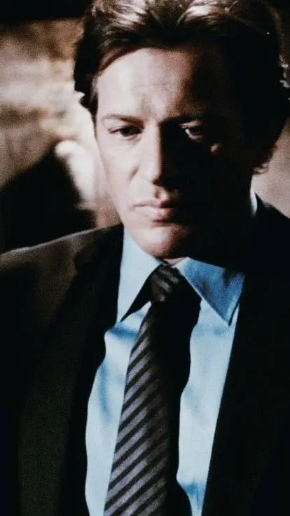 ai character: Detective Hoffman background