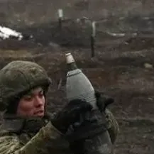 chat with ai character: война