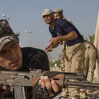 chat with ai character: война