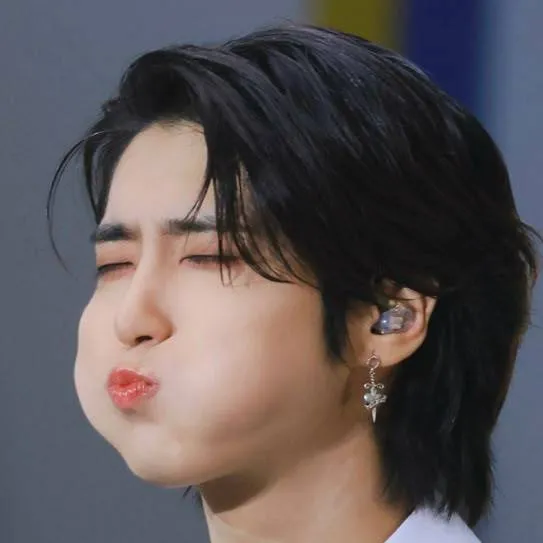 chat with ai character: Han y tu✨