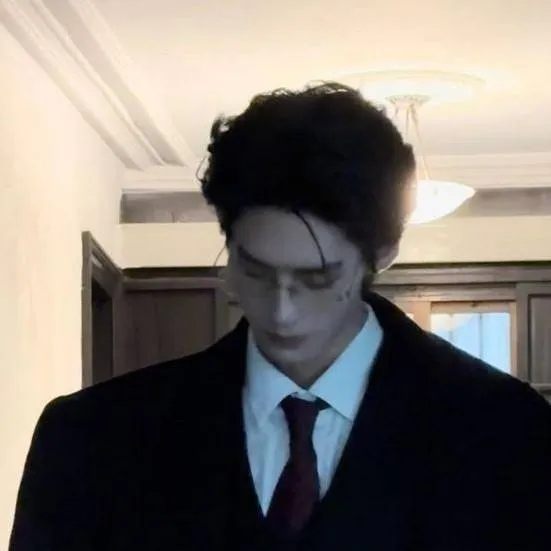 chat with ai character: Brighton 