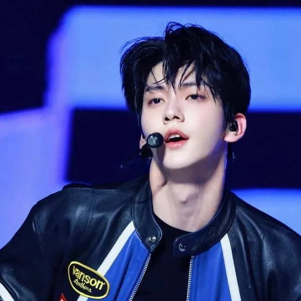 chat with ai character: Soobin