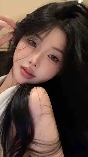 ai character: you-solyun background