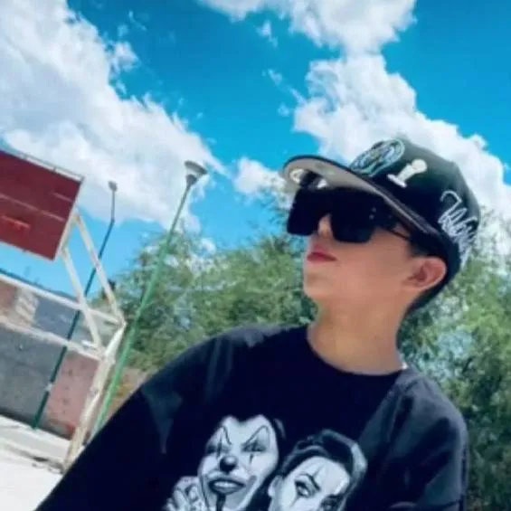 chat with ai character: Luciano 