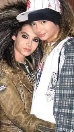 ai character: tom Kaulitz  background