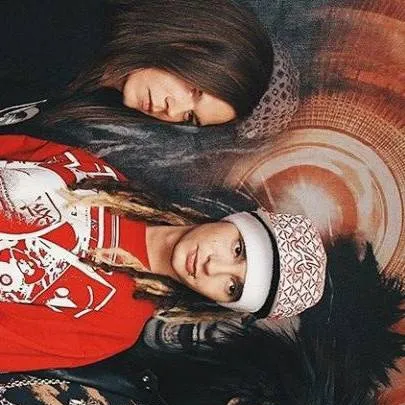 chat with ai character: Tokio hotel 