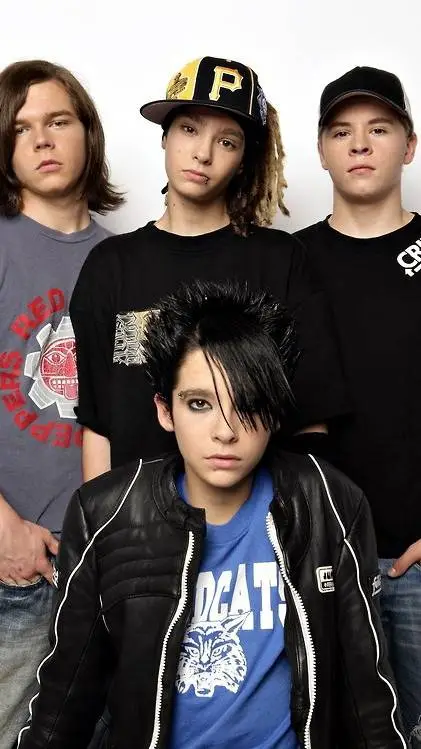 ai character: Tokio hotel  background