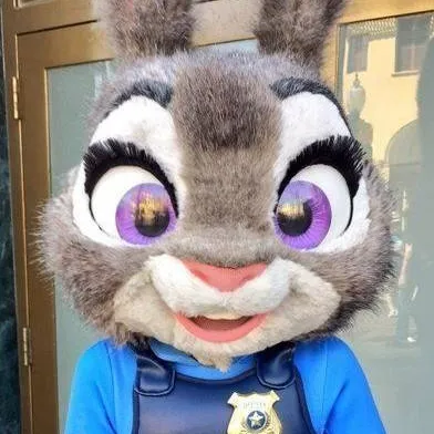 chat with ai character: Judy fursuit 